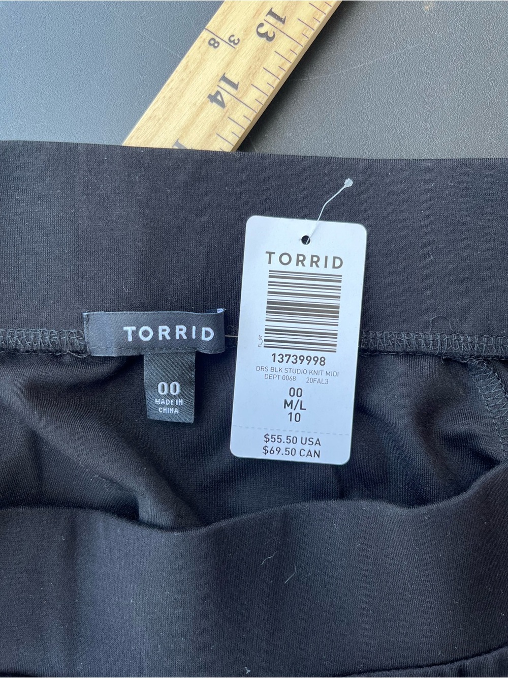 torrid Black Circle Skirt with Subtle Pockets - Picture 7 of 8